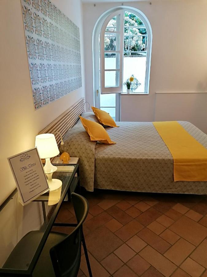 B&B Villa Teresa ซอร์เรนโต ภายนอก รูปภาพ