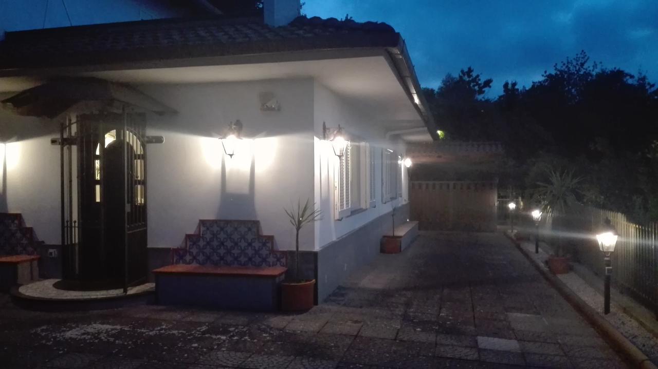 B&B Villa Teresa ซอร์เรนโต ภายนอก รูปภาพ